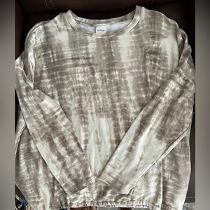 Kalieigh brand size M long sleeve